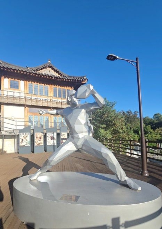 박찬호동상.jpg