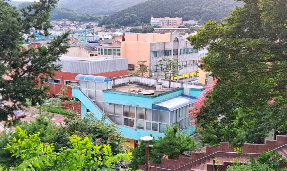 중동성당에서 바라본 공주원도심.jpg
