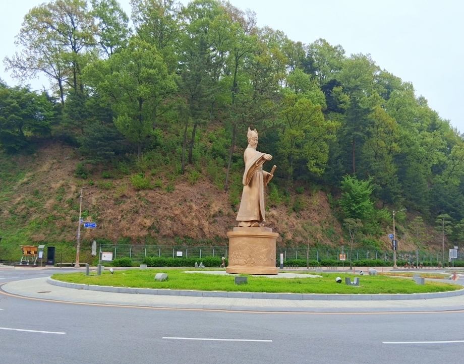 공산성 신록.jpg